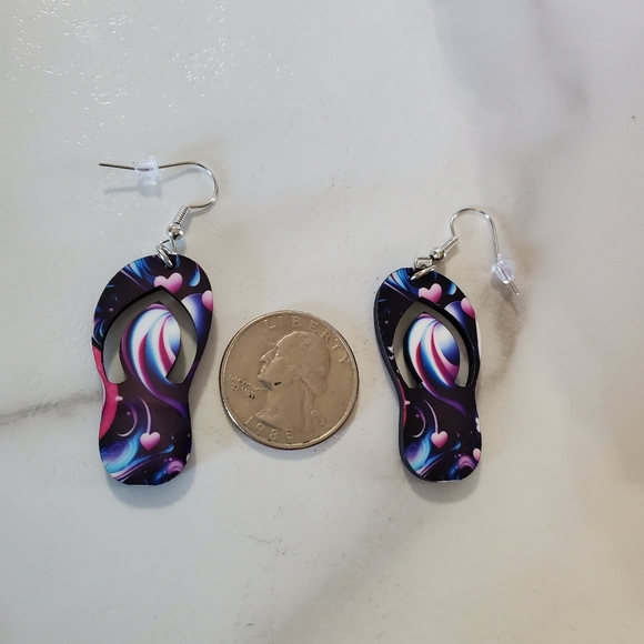 Heart Design Flip Flop Earrings - Picture 7 of 7